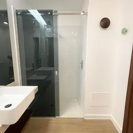 Mooving - Oasis Mar - Da Rocha Портиман